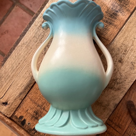 RARE Vintage Original Hull Art Bow Knot Double Handle Vase B-7-8.5” - Picture 7 of 16